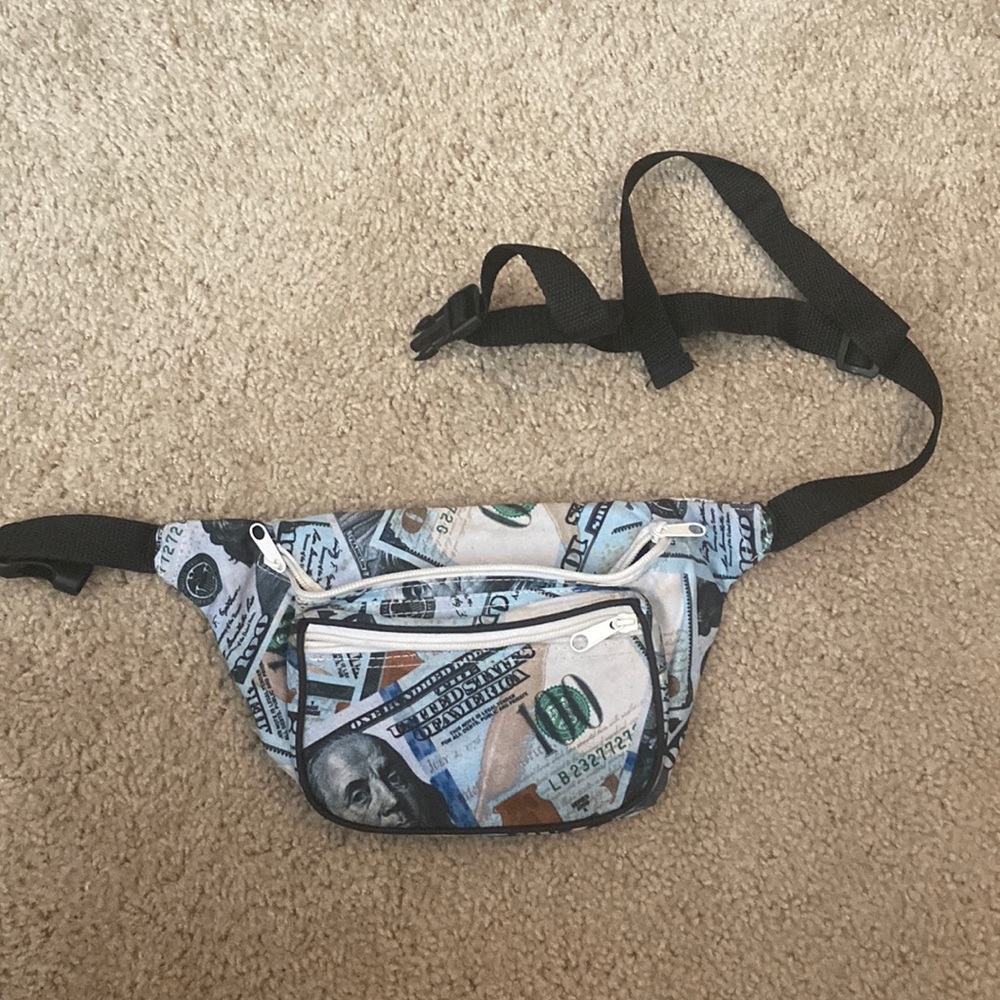 MONEY FANNY PACK $